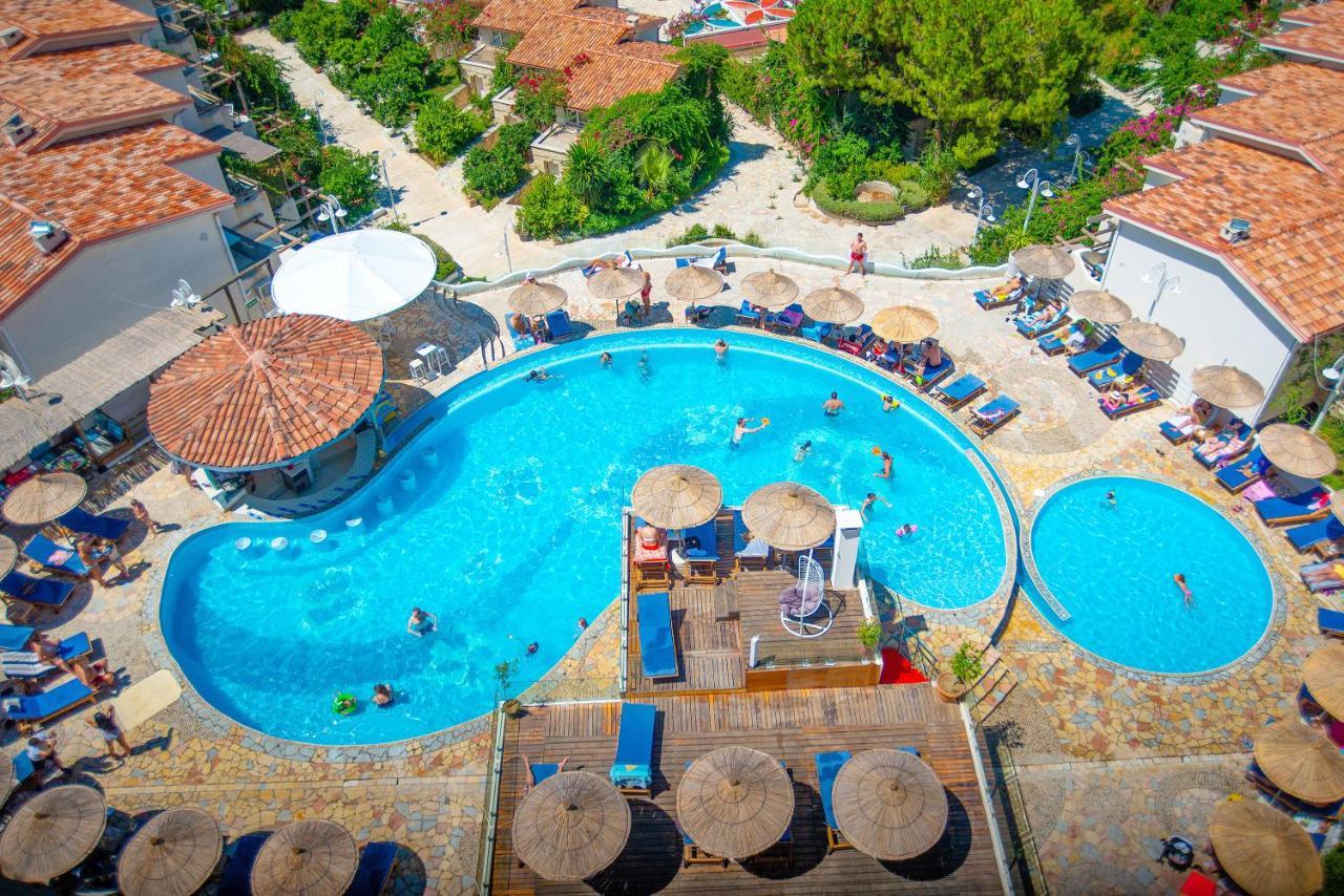Bougainville Bay Apartments Sarandë エクステリア 写真