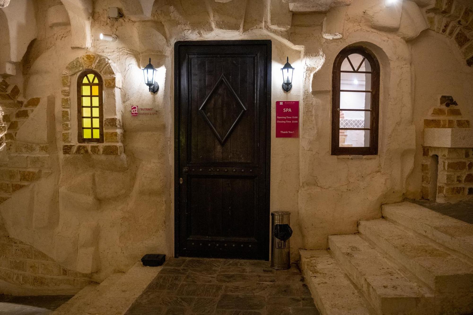 Bougainville Bay Apartments Sarandë エクステリア 写真